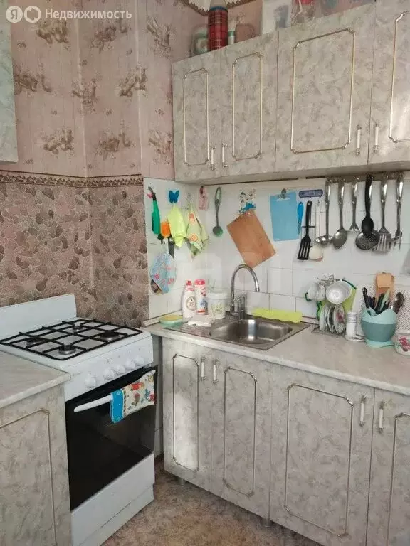 2-комнатная квартира: Омск, микрорайон Городок Нефтяников, улица ... - Фото 1