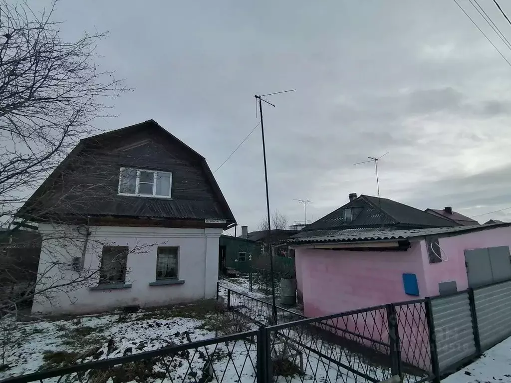 Дом в Кемеровская область, Белово Октябрьская ул., 105А (56 м) - Фото 1