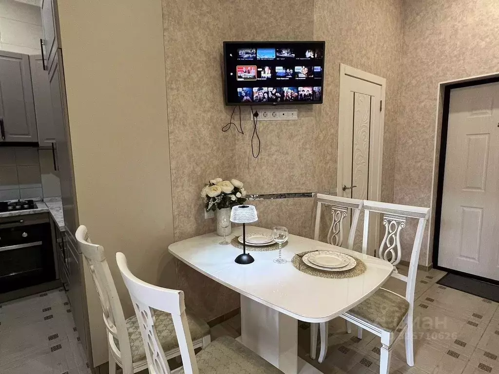 2-к кв. Краснодарский край, Геленджик Крымская ул., 22к10 (63.0 м) - Фото 1