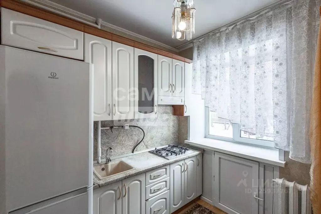 2-к кв. Омская область, Омск Тимуровский проезд, 8 (43.4 м) - Фото 1