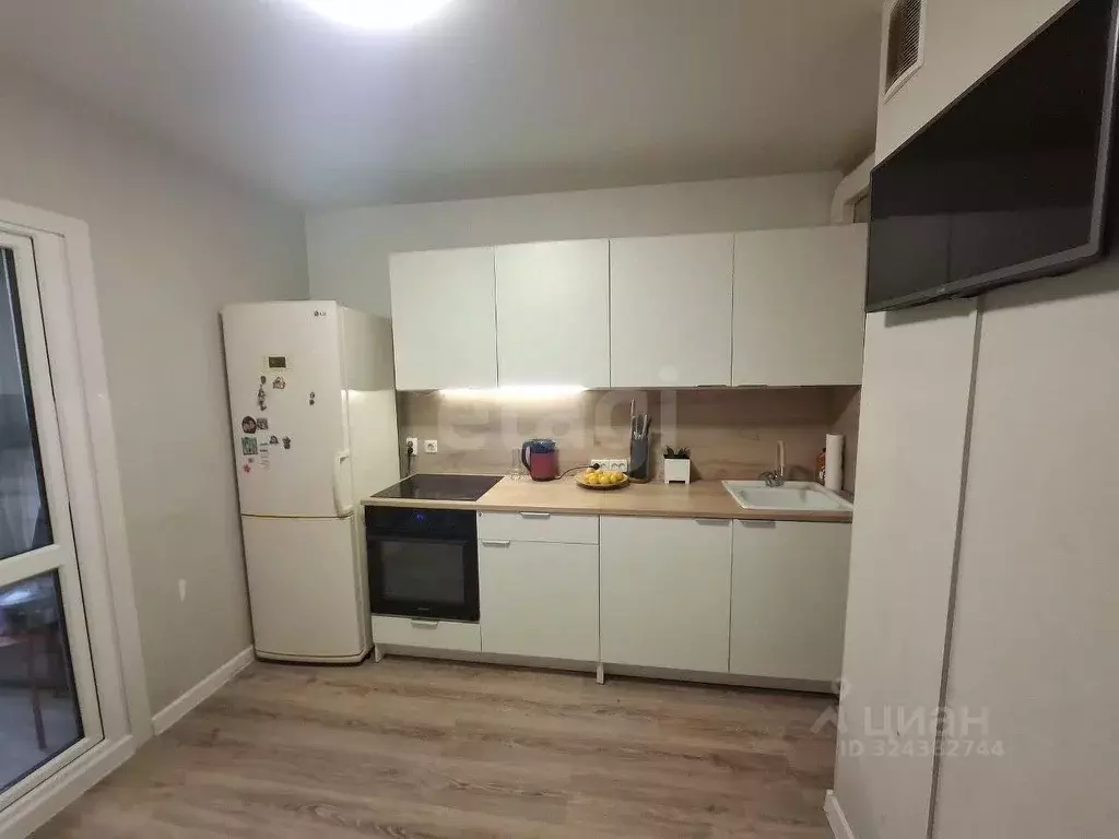 3-к кв. Воронежская область, Воронеж ул. 9 Января, 68к1 (73.0 м) - Фото 2