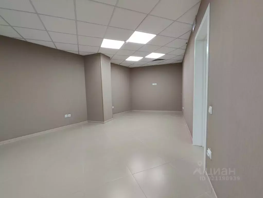 Офис в Краснодарский край, Краснодар ул. Александра Покрышкина, 25Ак1 ... - Фото 2