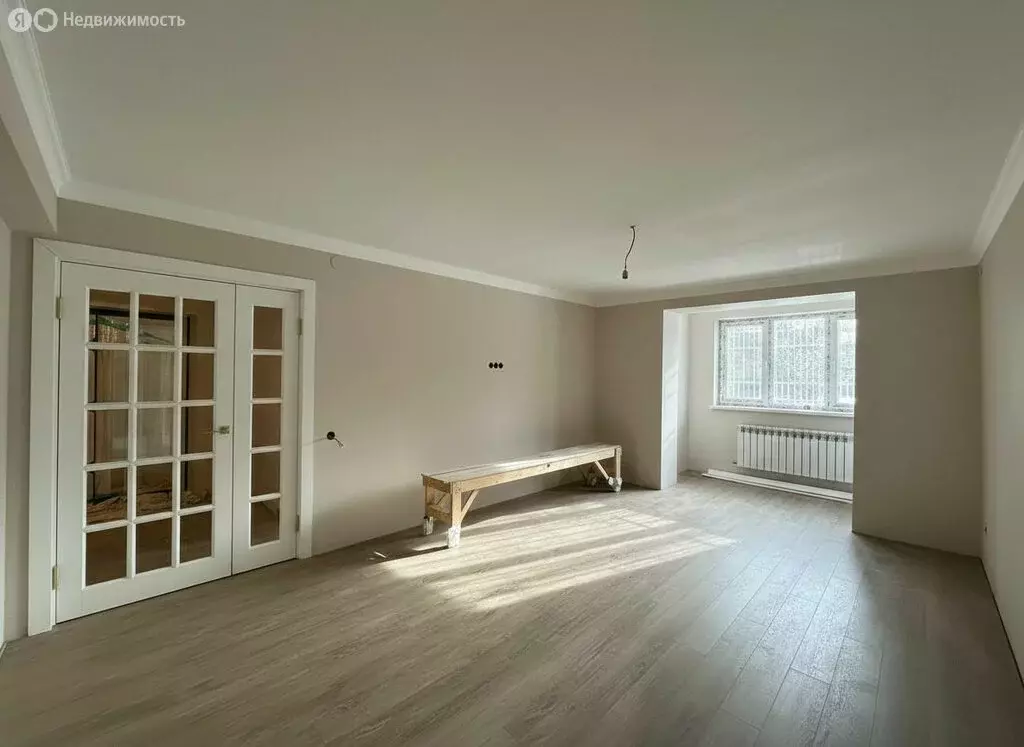 3-комнатная квартира: Нальчик, улица Тарчокова, 28 (80 м) - Фото 0