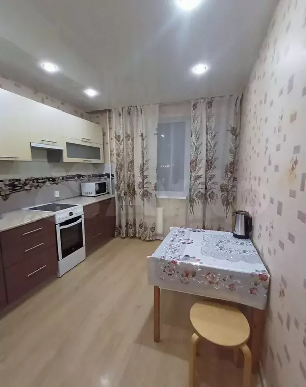 1-к. квартира, 35 м, 10/15 эт. - Фото 0