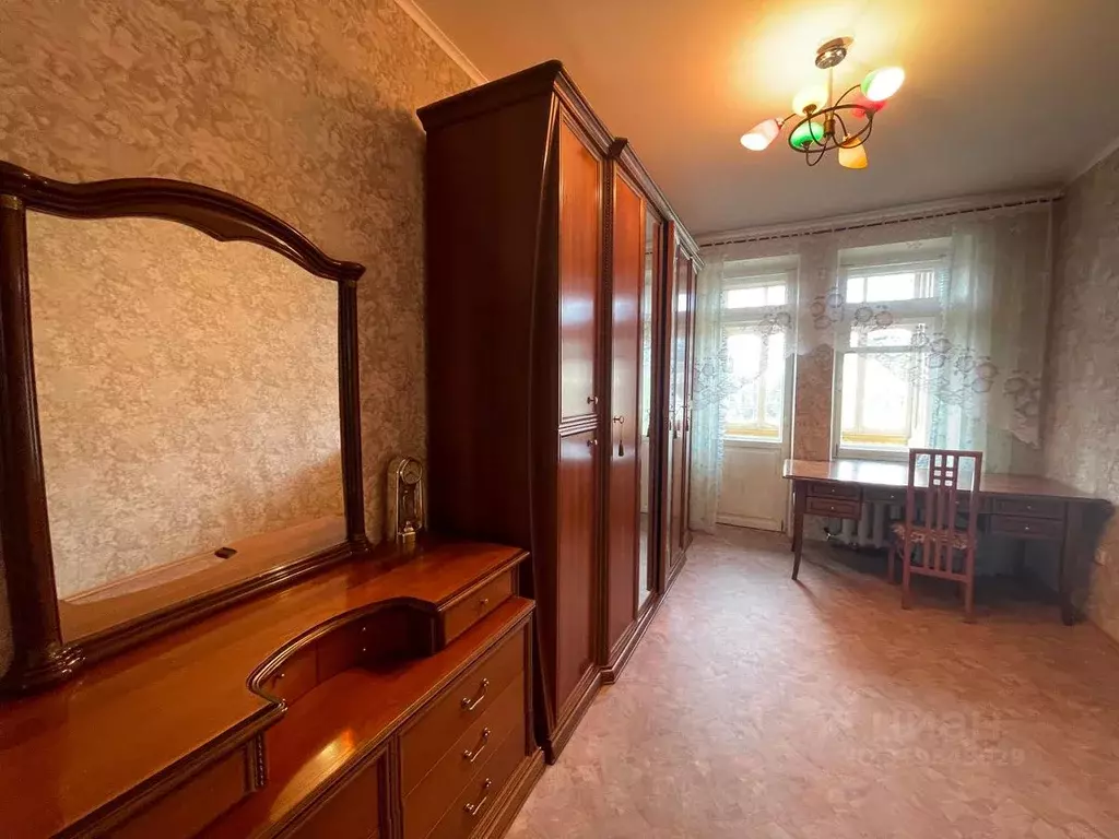 3-к кв. Омская область, Омск просп. Мира, 62 (81.0 м) - Фото 1