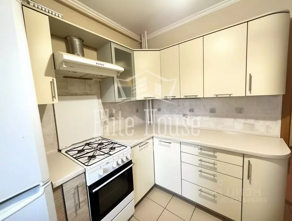 3-к кв. Калужская область, Калуга ул. Баумана, 30к1 (68.5 м) - Фото 1