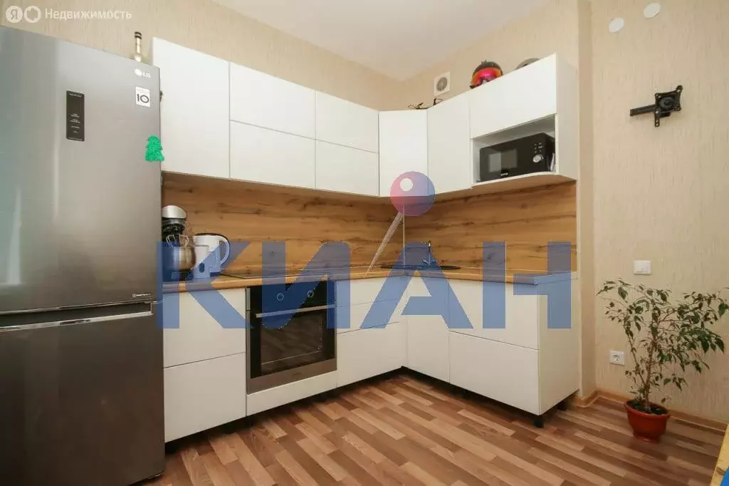 2-комнатная квартира: Красноярск, улица Александра Матросова, 32 (48.2 ... - Фото 1