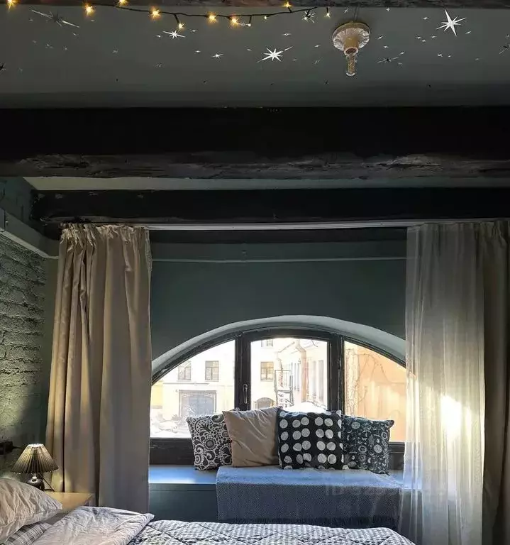 Комната Санкт-Петербург ул. Белинского, 8 - Фото 1