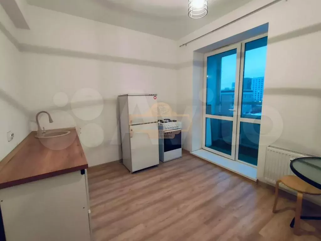 1-к. квартира, 35,6 м, 4/4 эт. - Фото 1