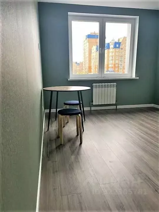 1-к кв. Омская область, Омск ул. 70 лет Октября, 3/5 (40.0 м) - Фото 2