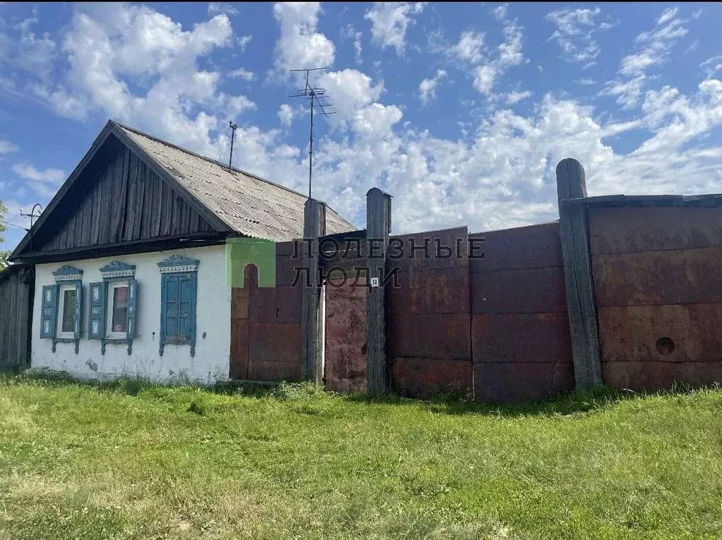 Дом в Иркутская область, Усольский район, Тельма рп ул. 40 лет ... - Фото 1