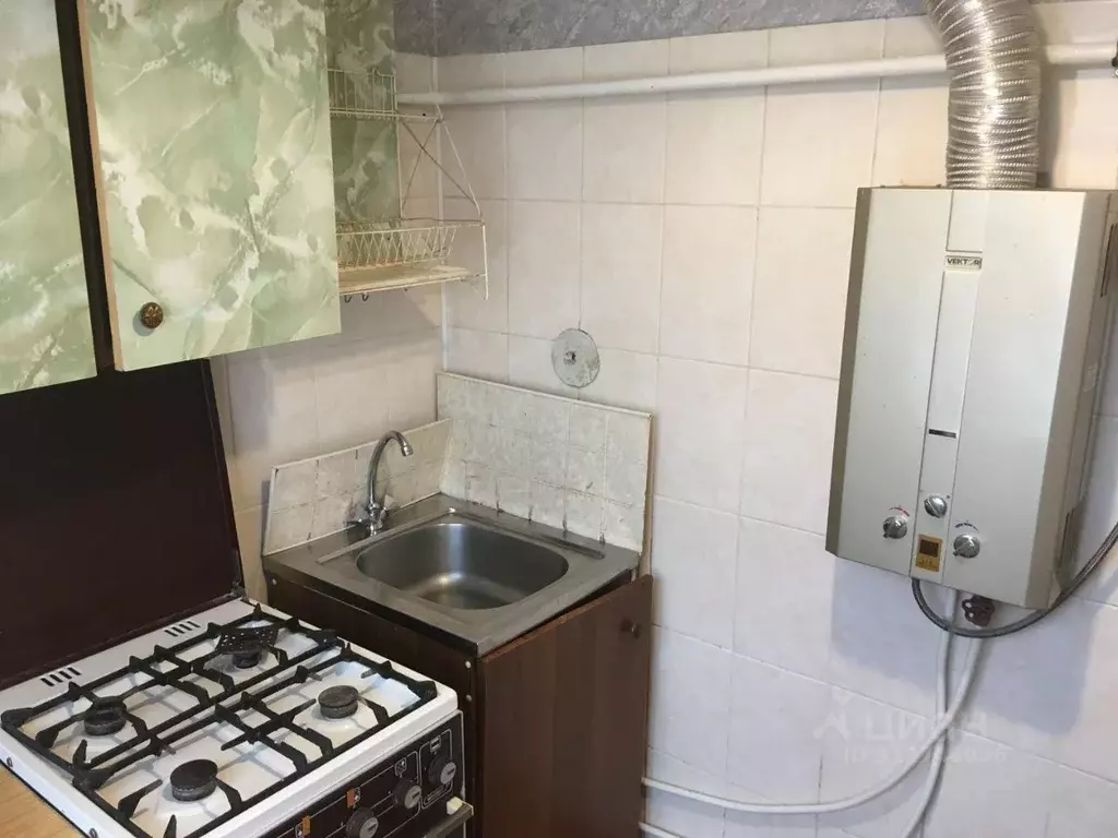 1-к кв. Псковская область, Псков Спортивная ул., 3 (30.0 м) - Фото 2