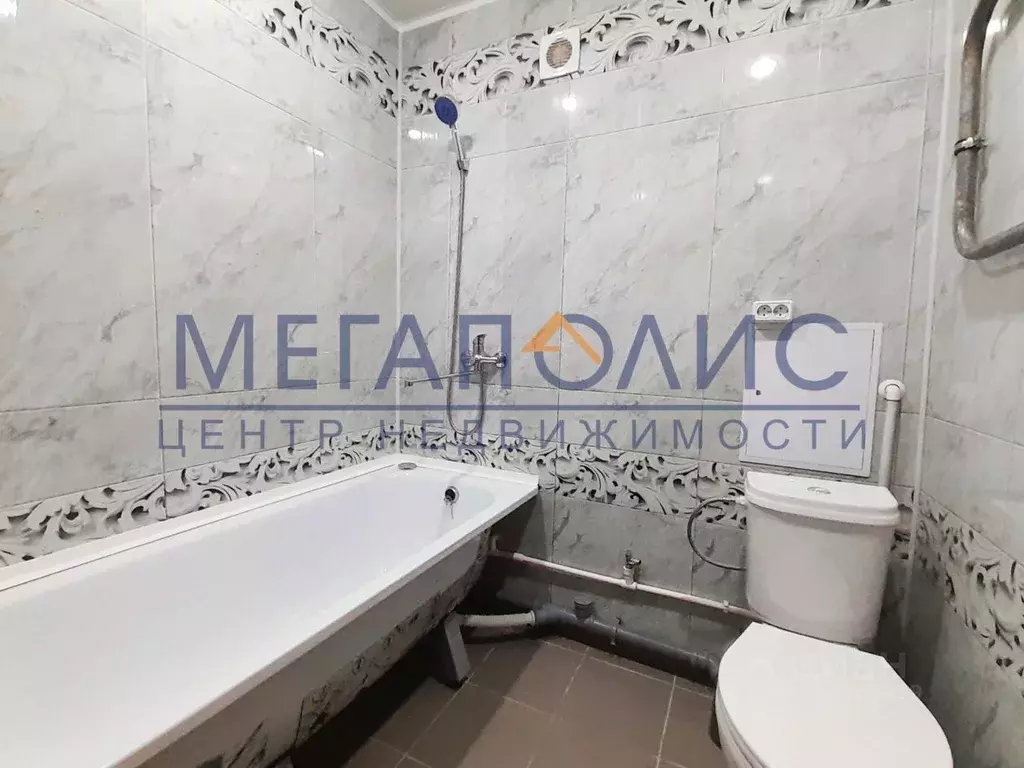 3-к кв. Саратовская область, Балаково ул. Титова, 35а (53.7 м) - Фото 1