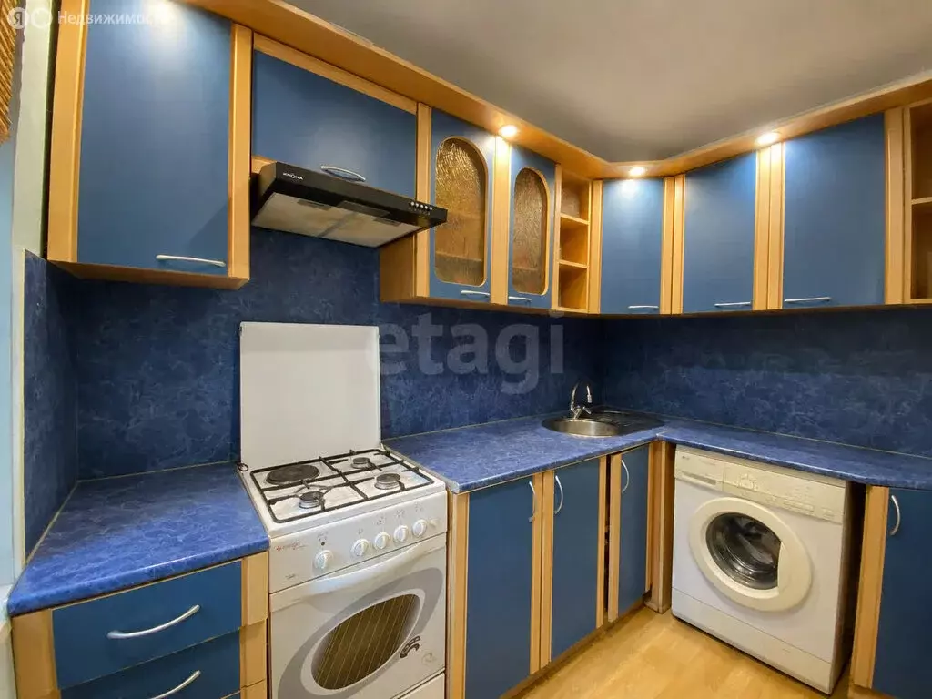 3-комнатная квартира: Курган, улица Карла Маркса, 80 (57.5 м) - Фото 1