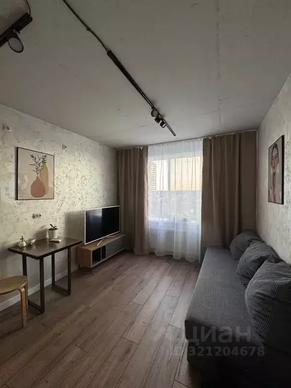 Студия Тюменская область, Тюмень Интернациональная ул., 199к9 (19.0 м) - Фото 1