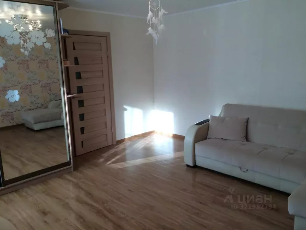 2-к кв. Челябинская область, Копейск пос. Октябрьский, ул. Ленина, 8Б ... - Фото 0