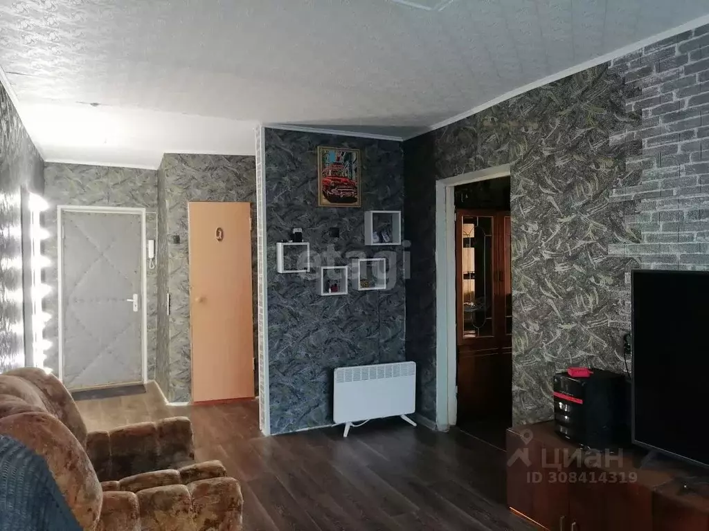 2-к кв. Псковская область, Остров 1 Мая ул., 10 (40.6 м) - Фото 1