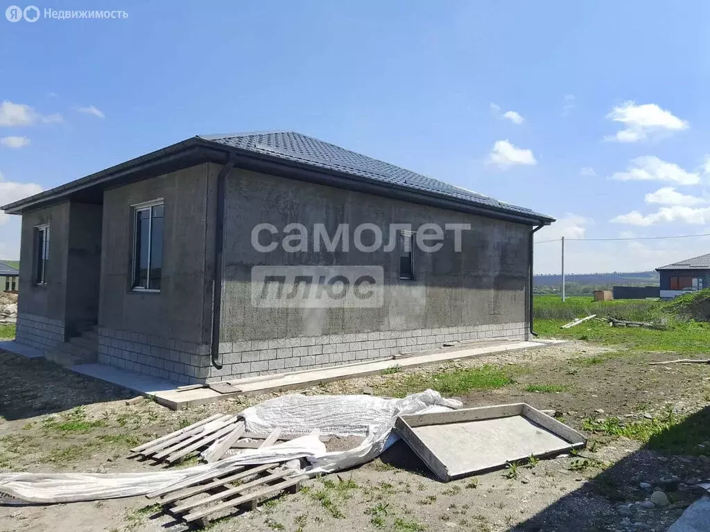 Дом в станица Ессентукская, улица имени Алексея Палатиди, 8 (130 м) - Фото 1