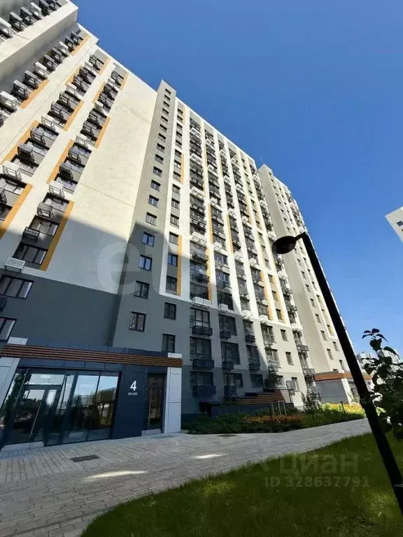 3-к кв. Липецкая область, Липецк ул. Механизаторов, 15А (67.96 м) - Фото 1