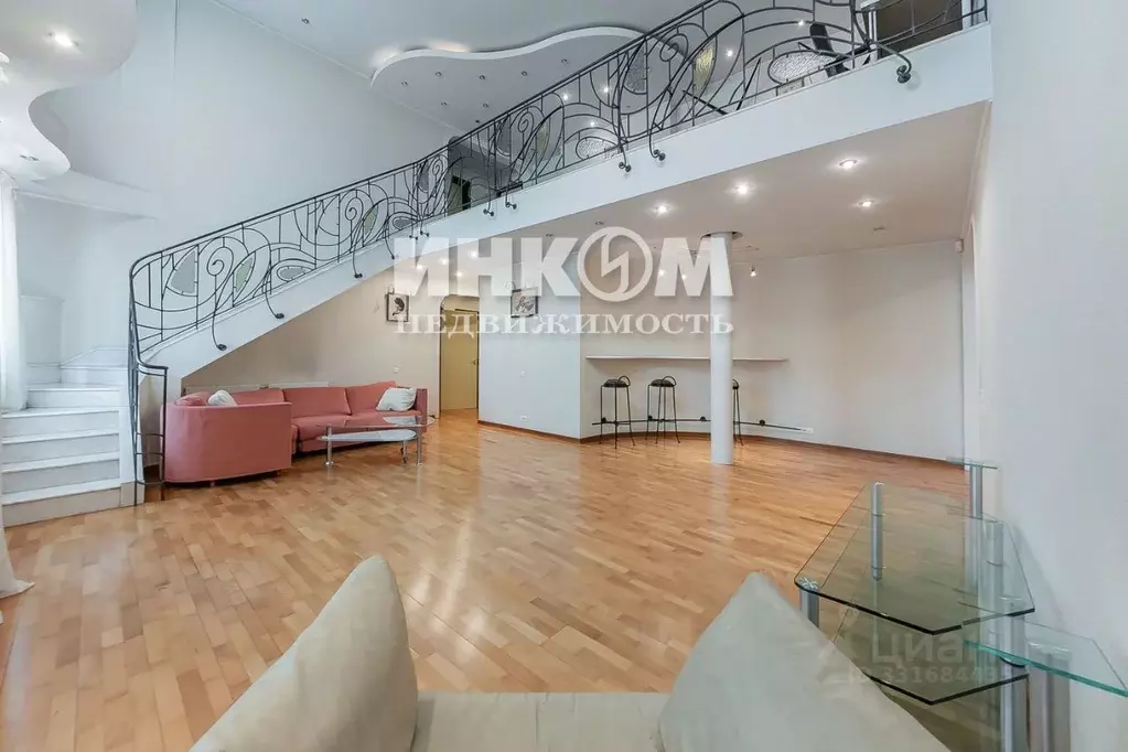 4-к кв. Москва Старокачаловская ул., 6 (200.0 м) - Фото 1