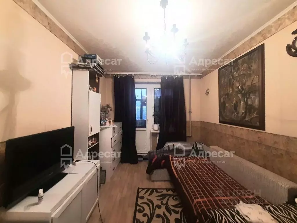 3-к кв. Волгоградская область, Волгоград ул. Константина Симонова, 27 ... - Фото 0