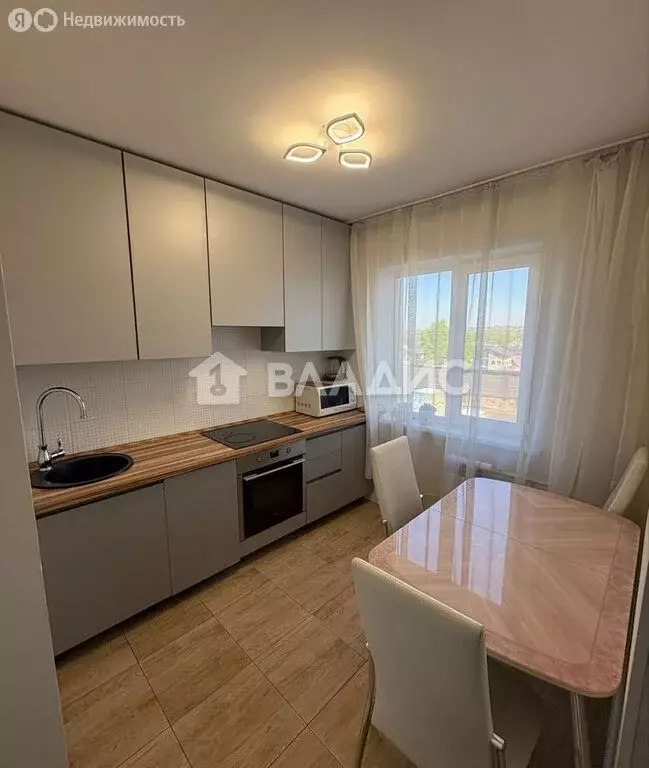 3-комнатная квартира: Иркутск, улица Лызина, 50 (58 м) - Фото 0