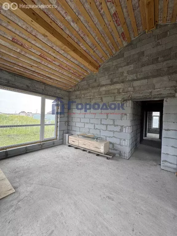 Дом в Свердловская область, Каменский муниципальный округ, посёлок ... - Фото 1