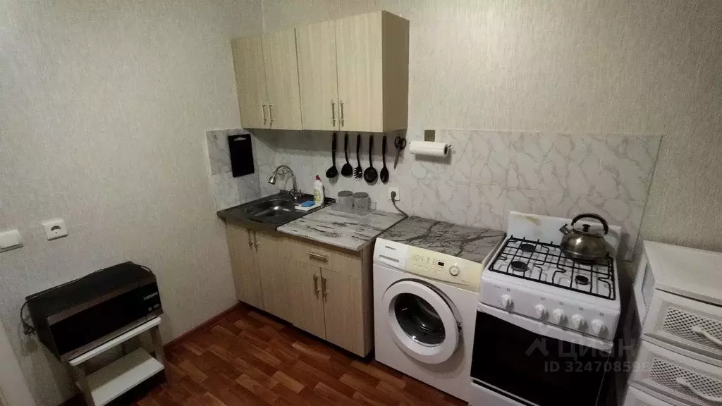 1-к кв. Волгоградская область, Волжский пл. Труда, 4Г (30.9 м) - Фото 2