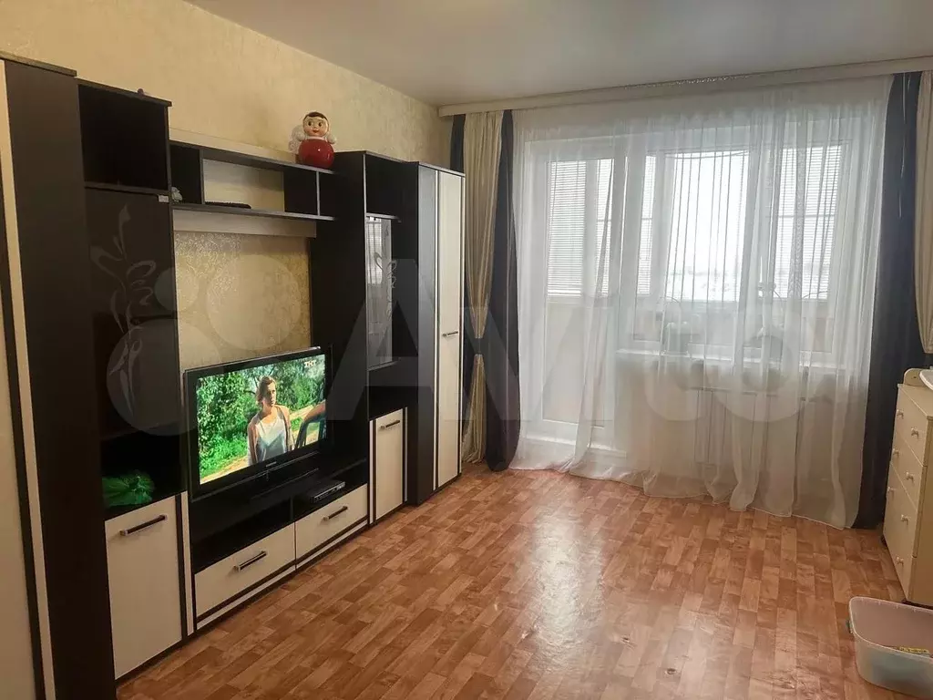 1-к. квартира, 40 м, 8/10 эт. - Фото 0