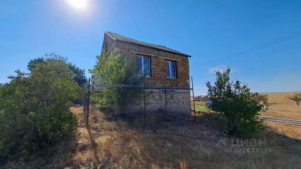 Дом в Крым, Сакский район, Суворовское с/пос, Ленок СНТ ул. Нижняя (57 ... - Фото 1