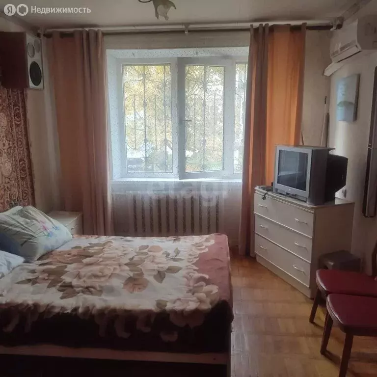 3-комнатная квартира: Васюринская, улица Ставского, 51 (62 м) - Фото 1