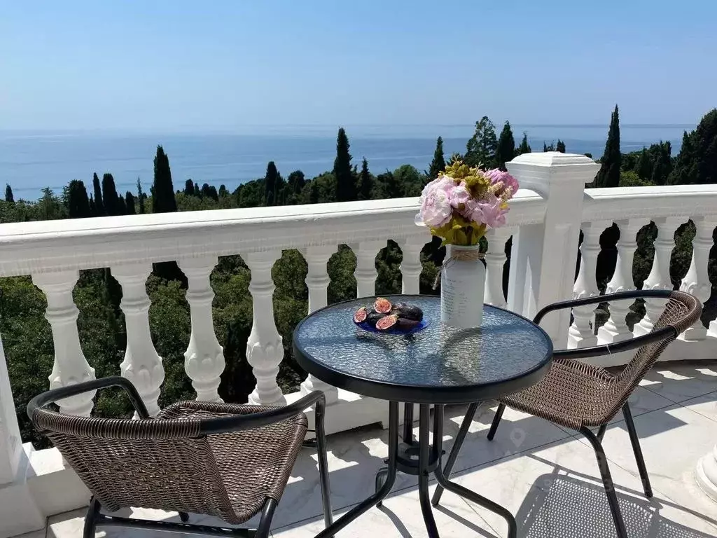 2-к кв. Крым, Алупка Ялта городской округ, ул. Ленина, 65С (60.0 м) - Фото 1