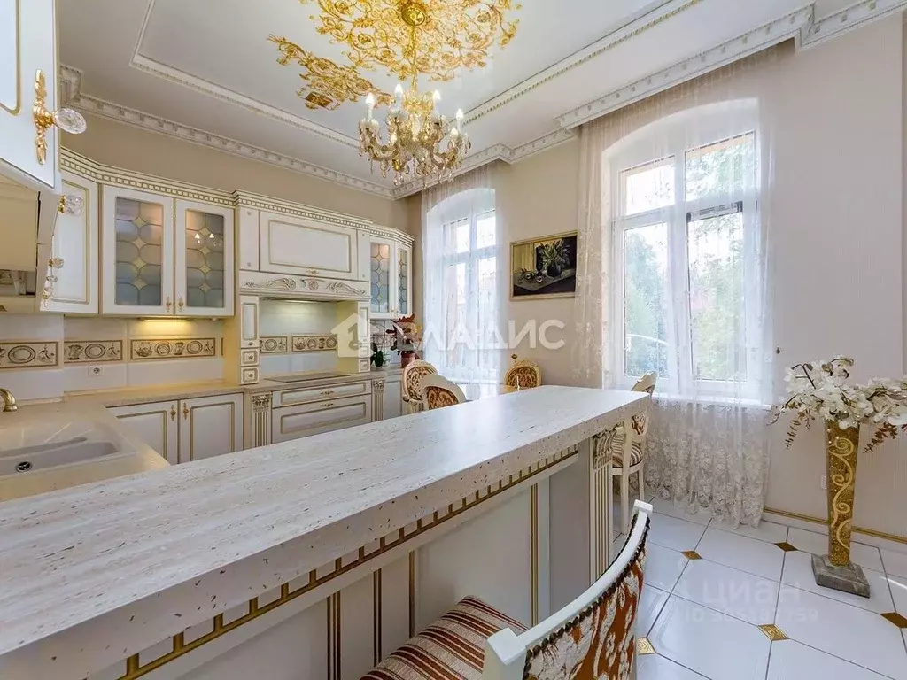 3-к кв. Калининградская область, Калининград просп. Мира, 100 (80.3 м) - Фото 0