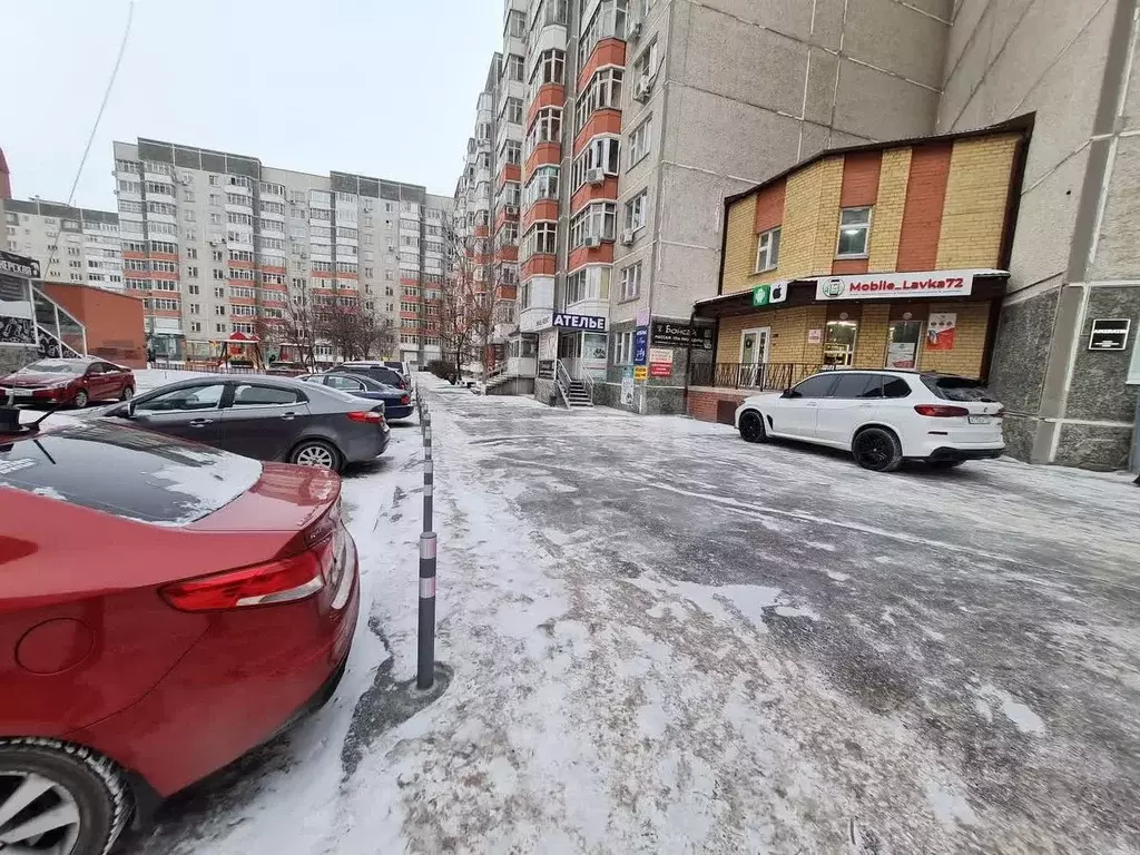 Помещение свободного назначения в Тюменская область, Тюмень ул. ... - Фото 0