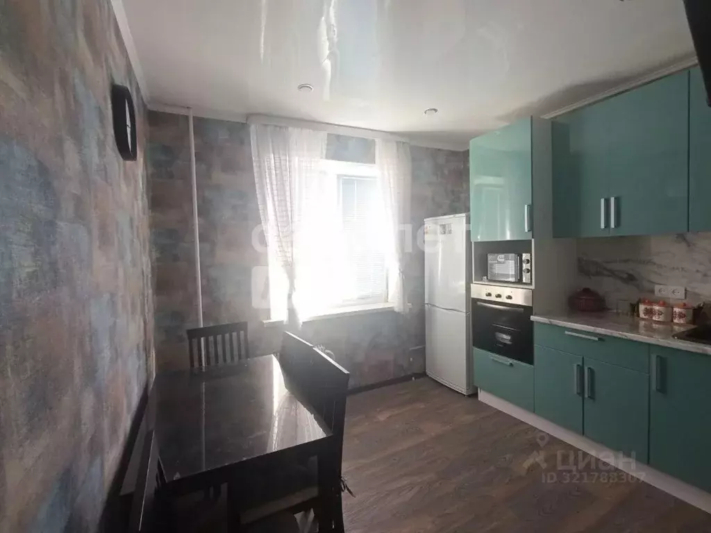 2-к кв. Курская область, Курчатов Садовая ул., 19А (50.5 м) - Фото 0