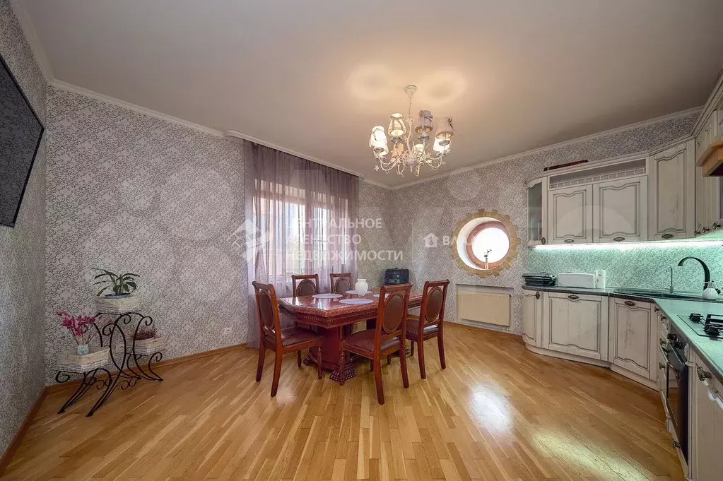 Дом 800 м на участке 7,5 сот. - Фото 1