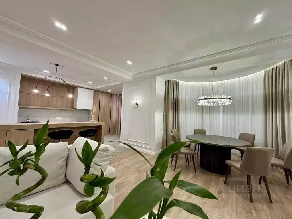 2-к кв. Татарстан, Казань ул. Павлюхина, 110В (62.0 м) - Фото 2