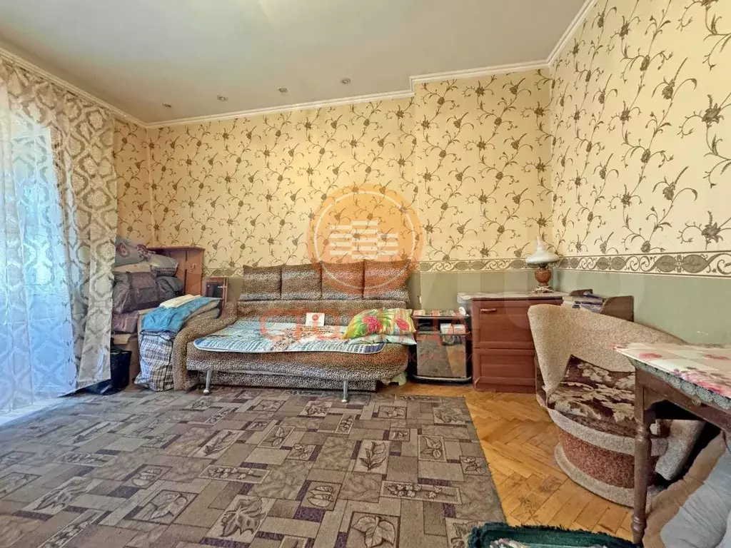 Комната 70 м в 2-к., 6/7 эт. - Фото 1