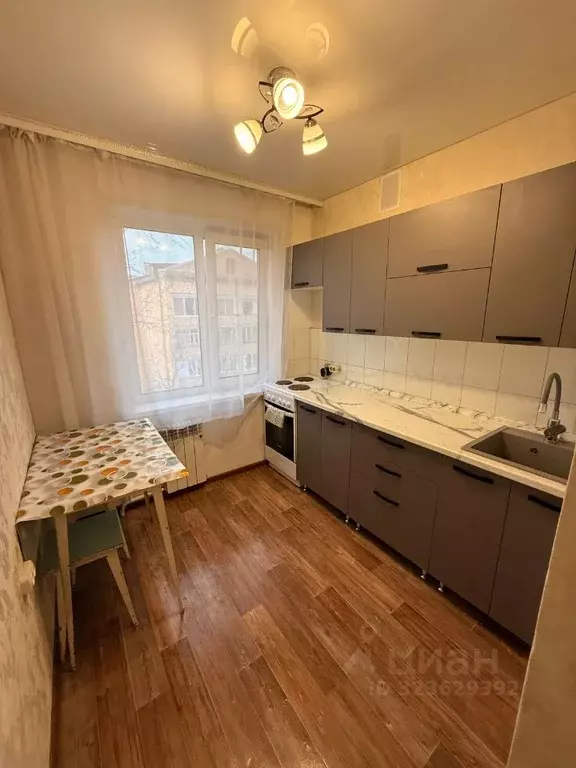 1-к кв. Красноярский край, Минусинск проезд Сафьяновых, 1 (45.0 м) - Фото 1