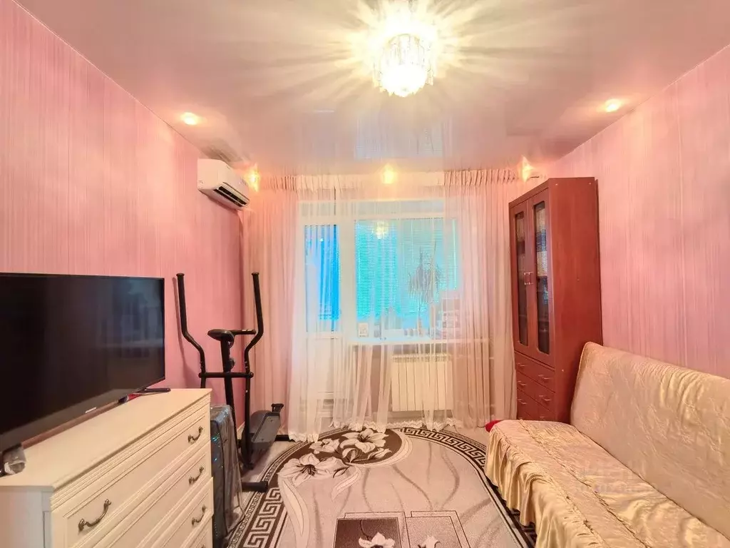 3-к кв. Волгоградская область, Волгоград ул. 50 лет Октября, 27 (52.5 ... - Фото 1