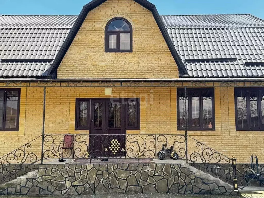 Дом в Ингушетия, Назрань Речная ул. (297 м) - Фото 1