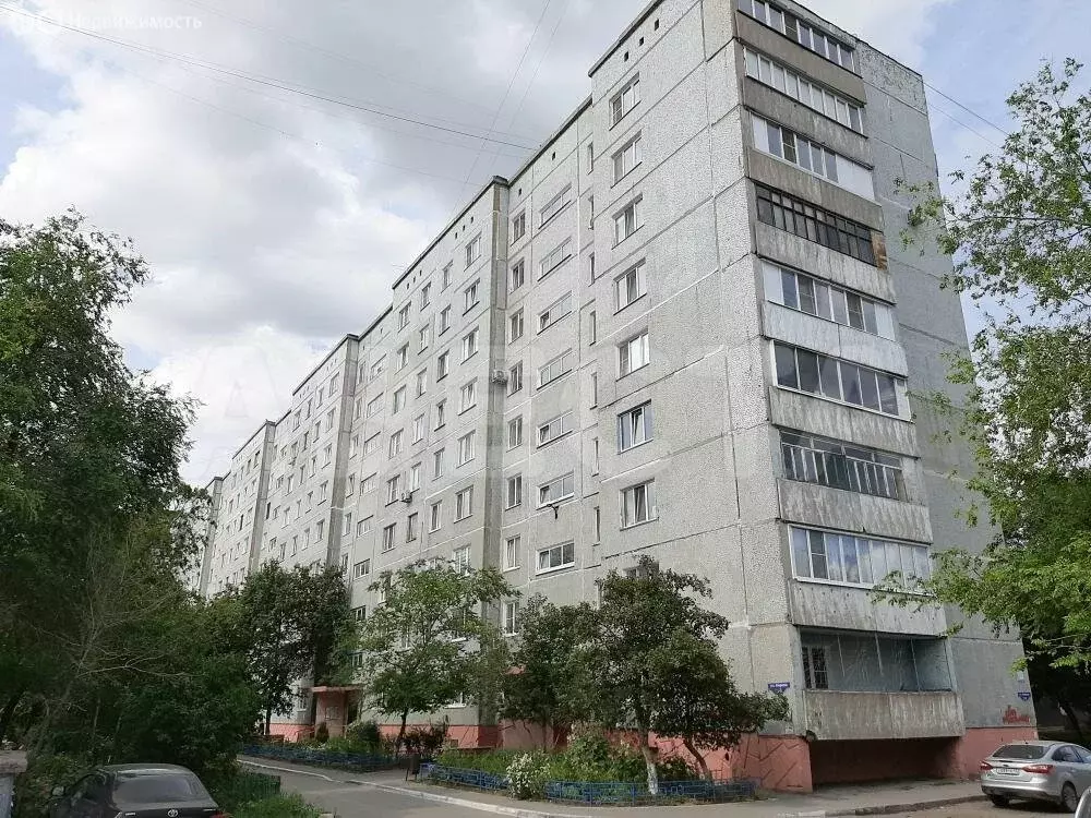 3-комнатная квартира: Омск, улица Кирова, 10 (62.8 м) - Фото 0