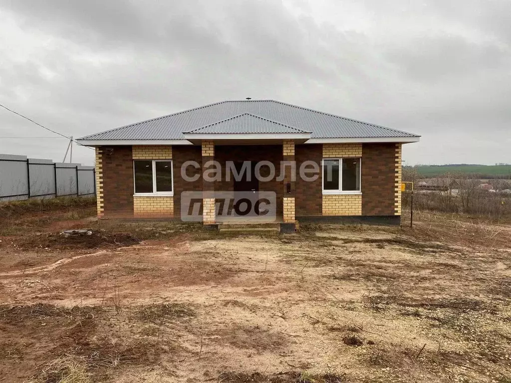 Дом в Татарстан, с. Пестрецы ул. Кленовая (110 м) - Фото 1