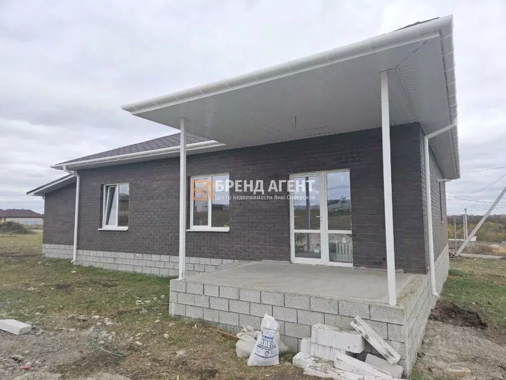 Дом в Белгородская область, Белгородский район, Дубовское с/пос, с. ... - Фото 1