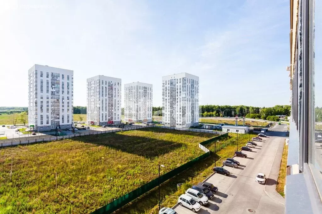 Квартира-студия: Тюмень, Интернациональная улица, 199к3 (35.7 м) - Фото 1