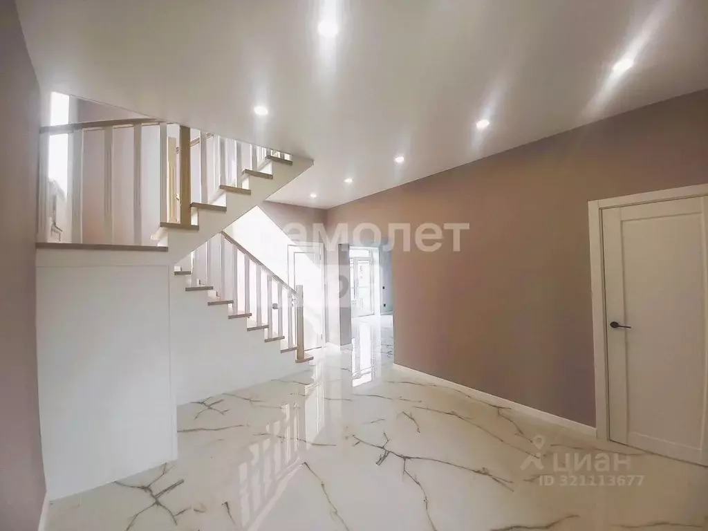 Коттедж в Татарстан, Лаишевский район, Столбищенское с/пос, с. Усады ... - Фото 1