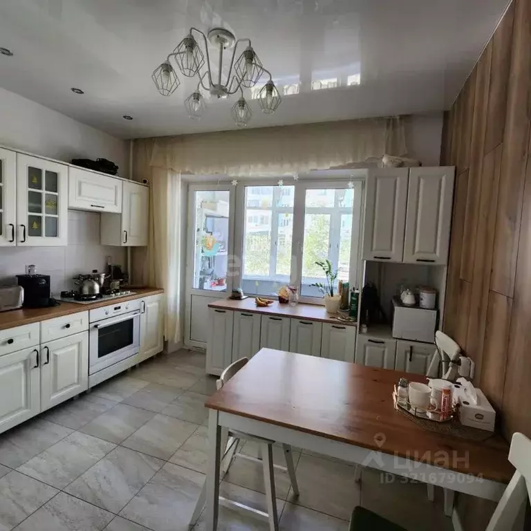 3-к кв. Саха (Якутия), Якутск ул. Богдана Чижика, 6 (85.0 м) - Фото 1