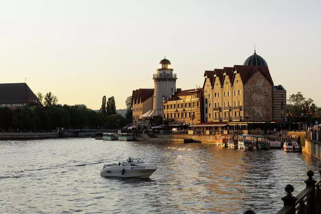 3-к кв. Калининградская область, Калининград Октябрьская ул., 12 ... - Фото 1