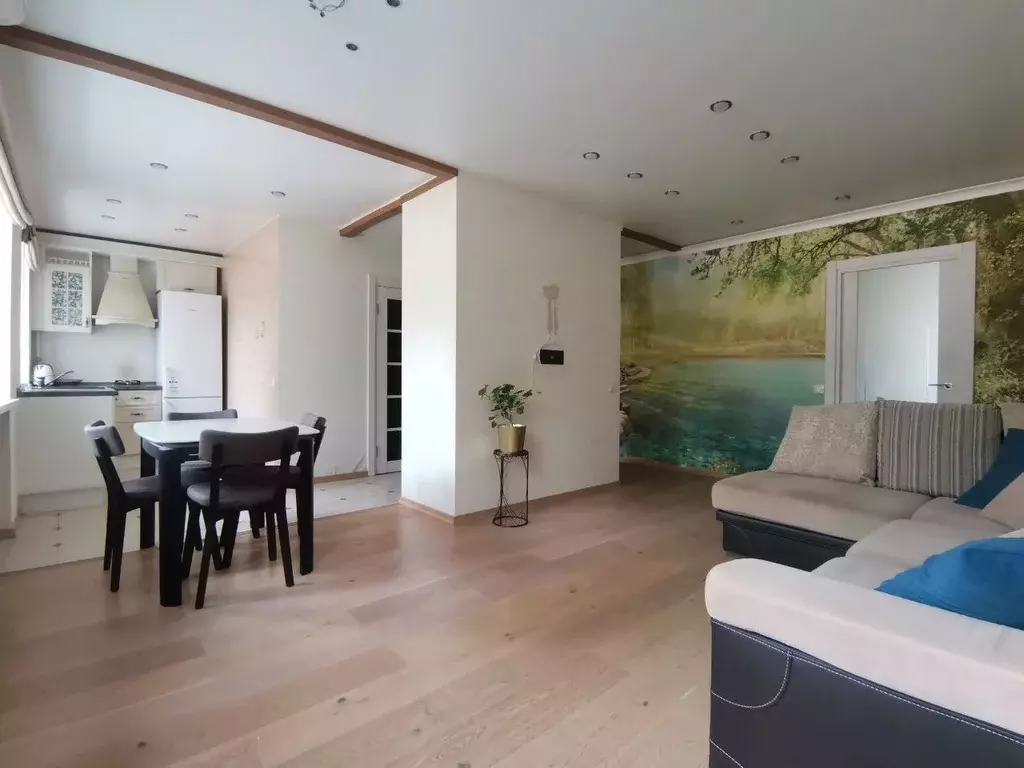 Продаётся 2-к квартира, 55.5 м - Фото 0