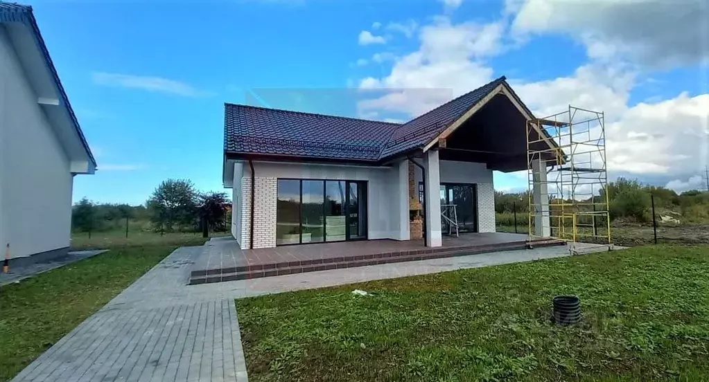 Дом в Калининградская область, Зеленоградск ул. Пражская, 11 (131 м) - Фото 0